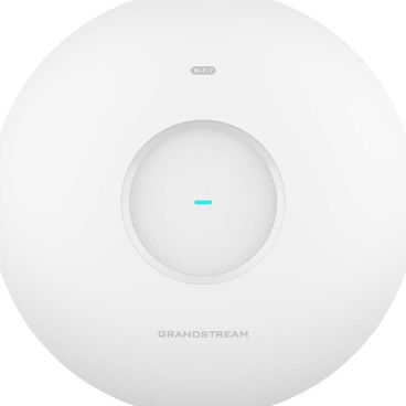 Grandstream GWN7674 Punto de acceso Wi-Fi 7 tribanda para interiores BE21000, 2x4x4, 1 puerto 10GbE (PoE+/PoE++), 1 puerto 2.5GbE (PoE+/PoE++), BLE, más de 640 clientes inalámbricos.