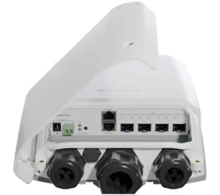 Mikrotik CRS305-1G-4S+OUT (FIBERBOX PLUS) CPU de 800 MHz, 256 MB RAM, 1xGb LAN, 4 SFP+, arranque dual RouterOS o SwitchOS