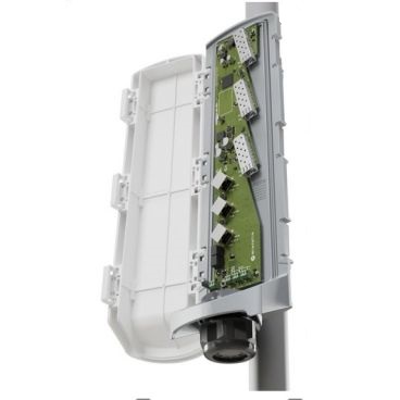 Mikrotik CSS606-1G-2Gi-3S+OUT (GPERx6) Switch 3 puertos Ethernet Gigabit (1x PoE IN, 2x PoE Out pasivo), 3 bahías SFP+, SwOS, carcasa para exteriores, kit de montaje (fuente de alimentación