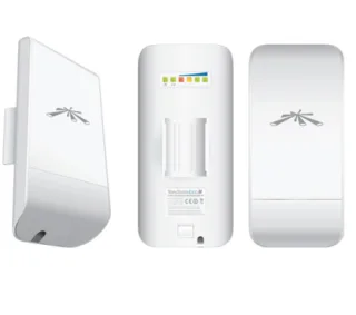 Ubiquiti LOCOM5 Producto reacondicionado AirMax 5GHz CPE 13 dBi 200 mW