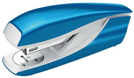 Petrus 635 WOW Grapadora Metalica + Caja de 200 Grapas - Hasta 30 Hojas - Extraegrapas Integrado - Grapado Cerrado, Abierto y Clavado - Color Azul Metalizado