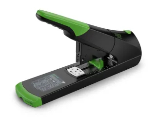 Novus B 50 re+new Grapadora de Gruesos - Fabricada con Plastico Reciclado - Hasta 140 Hojas - Grapado Cerrado con Sistema Bypass - Color Negro/Verde