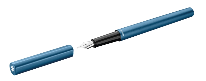 Pelikan Ineo Pluma Estilografica - Punta M - Caja Metalica - Aluminio Anodizado Satinado - Forma de Gota Antivuelco - Incluye Recambio - Color Azul