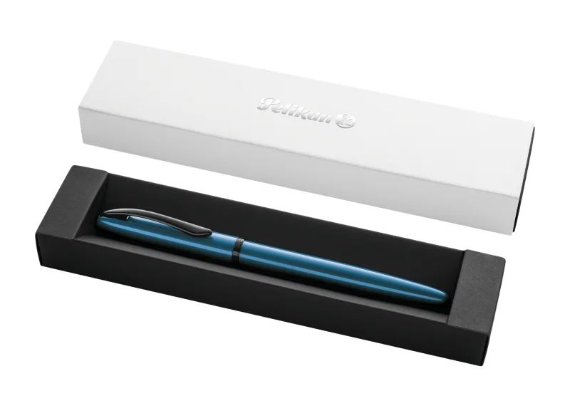 Pelikan Jazz Noble Pluma Estilografica - Punta M - Cuerpo Satinado con Detalles Cromados - Mecanismo de Cartucho Universal - Estuche de Regalo - Color Aguamarina