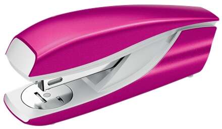 Petrus 635 WOW Grapadora Metalica + Caja de 200 Grapas - Hasta 30 Hojas - Extraegrapas Integrado - Grapado Cerrado, Abierto y Clavado - Color Fucsia Metalizado