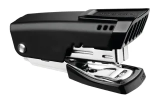 Maped Essentials Mini Grapadora Compacta - Grapa hasta 15 Hojas - Admite Grapas Nº10 - Color Negro