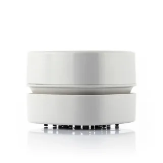 Innovagoods Micuum Mini Aspirador de Escritorio - Ideal para Mascotas - Facil Limpieza - Cepillos en la Base - 2 Pilas AA - Interruptor de Encendido - 8x6x8cm - Color Blanco