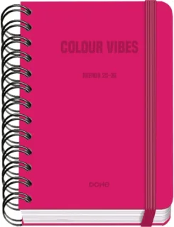 Dohe Colour Vibes Agenda Escolar 25/26 Espiral Wire’o A6 - Dia Pagina - Papel 80g/m2 - 4 Hojas de Pegatinas - Cubierta de Carton Plastificado - Cierre con Goma Elastica - Color Rosa